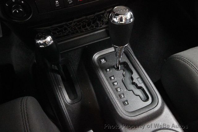 2011 Jeep Wrangler Unlimited 4WD 4dr Sahara - 23032212 - 14