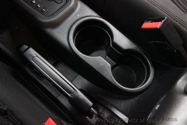 2011 Jeep Wrangler Unlimited 4WD 4dr Sahara - 23032212 - 15