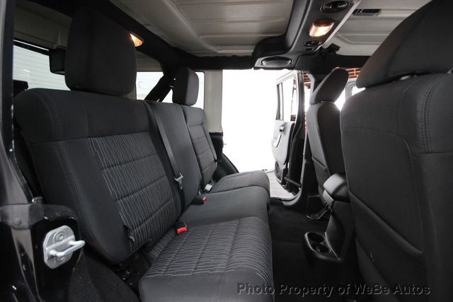 2011 Jeep Wrangler Unlimited 4WD 4dr Sahara - 23032212 - 17