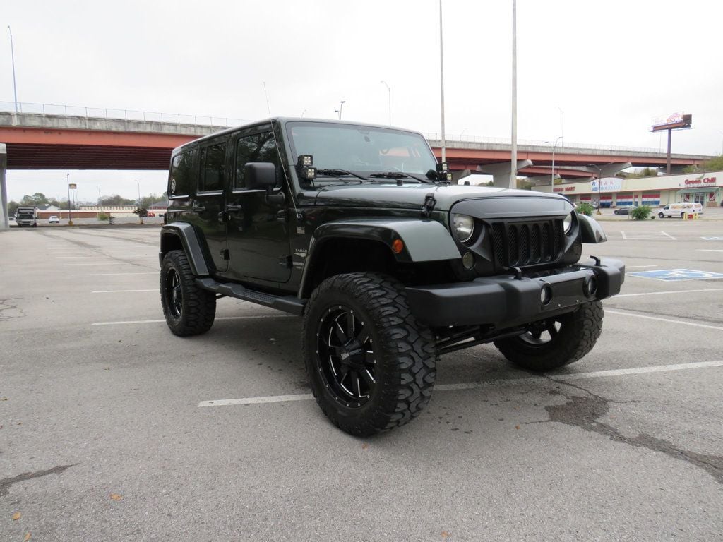 2011 Jeep Wrangler Unlimited 4WD 4dr Sahara - 22657468 - 3