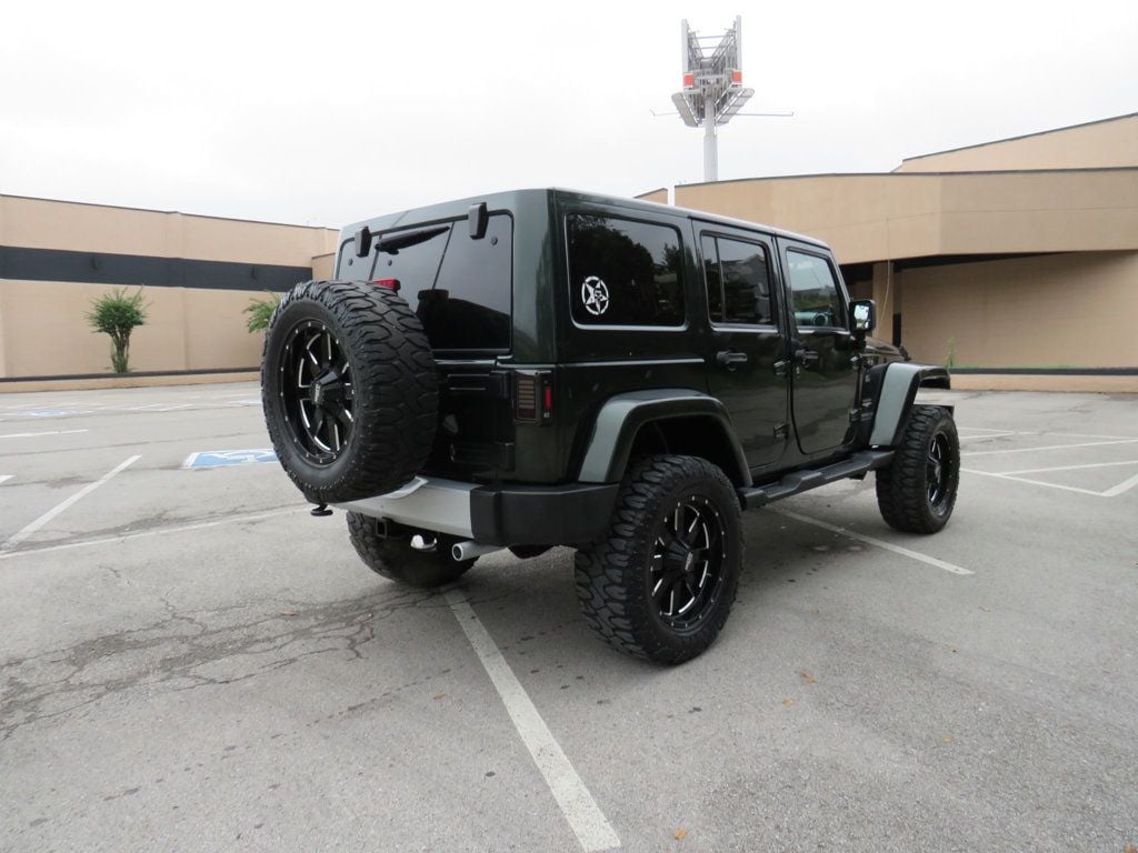 2011 Jeep Wrangler Unlimited 4WD 4dr Sahara - 22657468 - 5