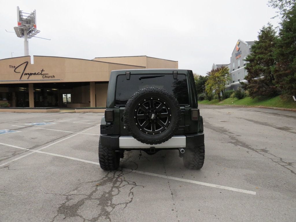 2011 Jeep Wrangler Unlimited 4WD 4dr Sahara - 22657468 - 6