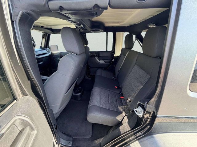 2011 Jeep Wrangler Unlimited 4WD 4dr Sport - 23033650 - 20