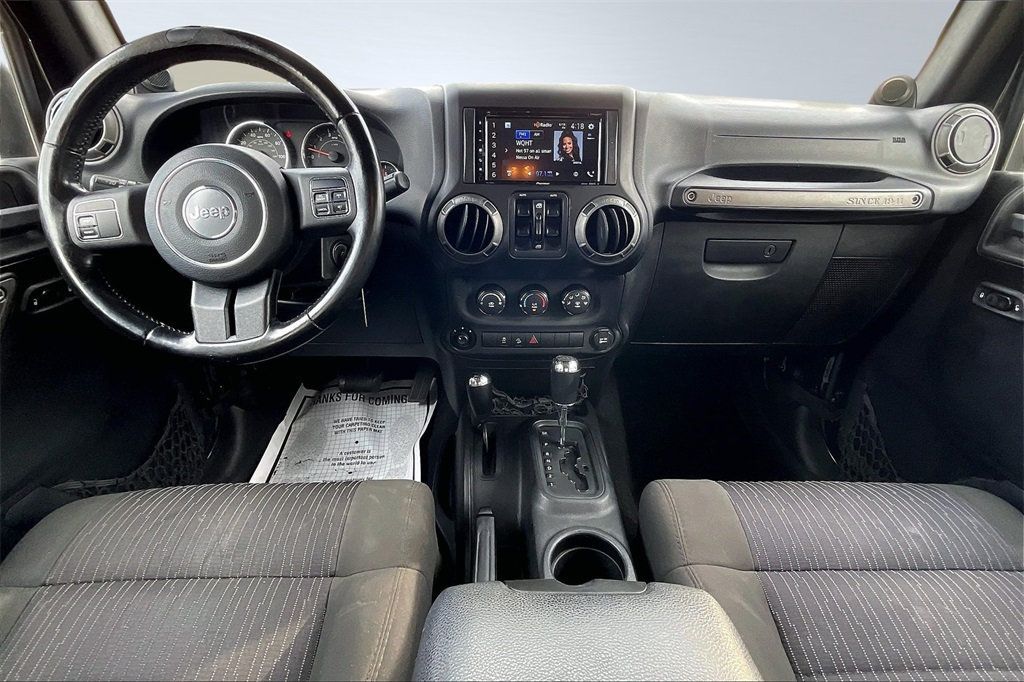 2011 Jeep Wrangler Unlimited Sport photo 18
