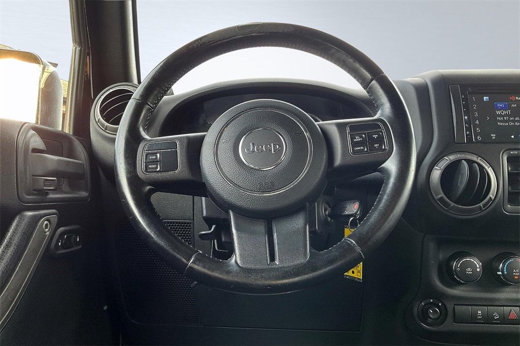 2011 Jeep Wrangler Unlimited Sport photo 19
