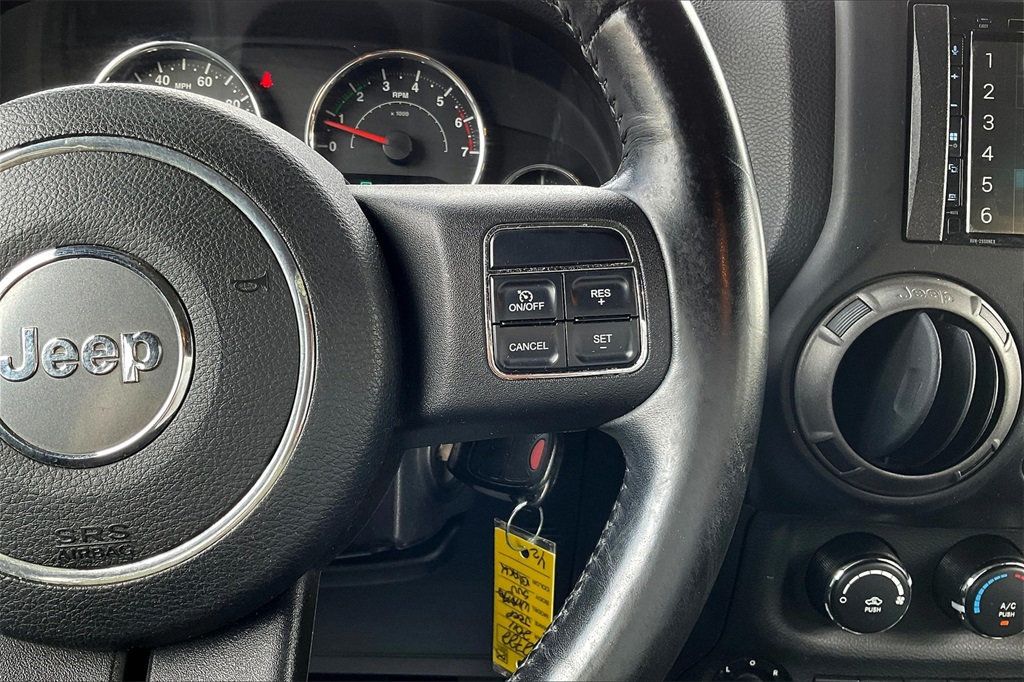 2011 Jeep Wrangler Unlimited Sport photo 21