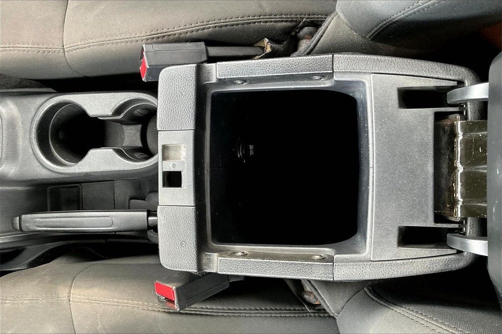2011 Jeep Wrangler Unlimited Sport photo 26