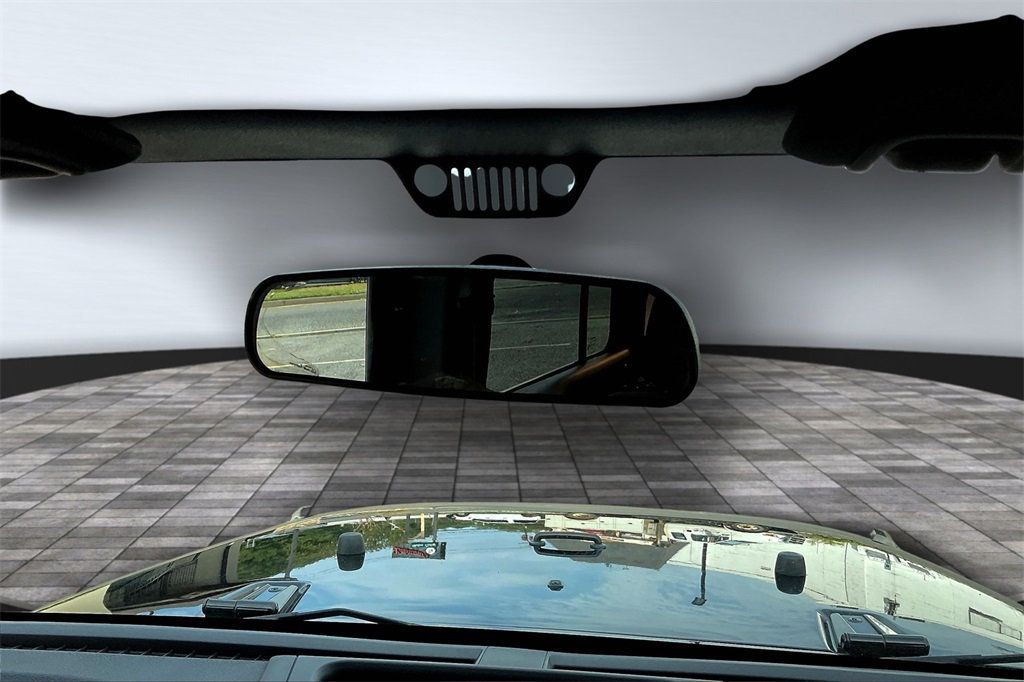 2011 Jeep Wrangler Unlimited Sport photo 29