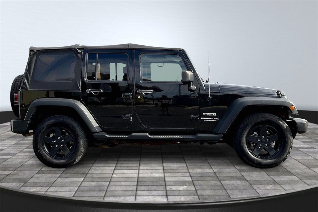 2011 Jeep Wrangler Unlimited Sport photo 8
