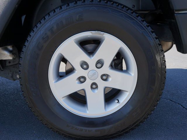 2011 Jeep Wrangler Unlimited 4WD 4dr Sport - 11851672 - 18