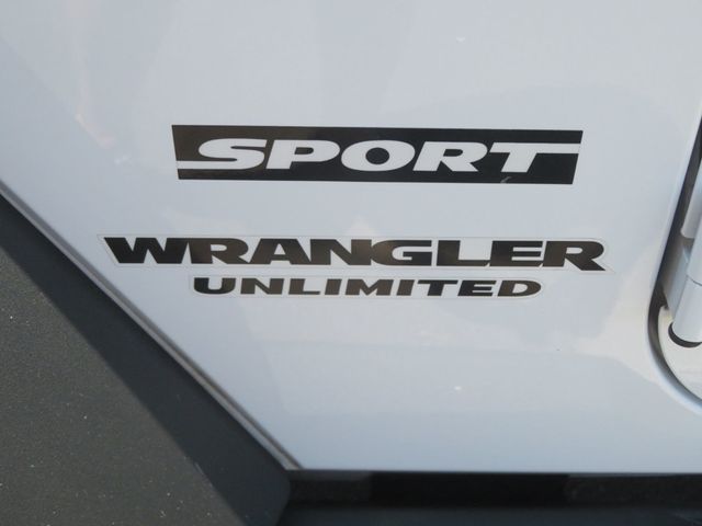 2011 Jeep Wrangler Unlimited 4X34 WRANGLER HARD TOP SPORT 31 SERVICE RECORDS EXTRA CLEAN  - 23030431 - 12