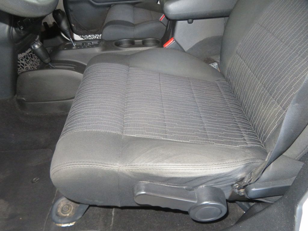 2011 Jeep Wrangler Unlimited 4X34 WRANGLER HARD TOP SPORT 31 SERVICE RECORDS EXTRA CLEAN  - 23030431 - 18