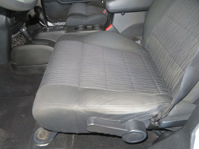 2011 Jeep Wrangler Unlimited 4X34 WRANGLER HARD TOP SPORT 31 SERVICE RECORDS EXTRA CLEAN  - 23030431 - 18
