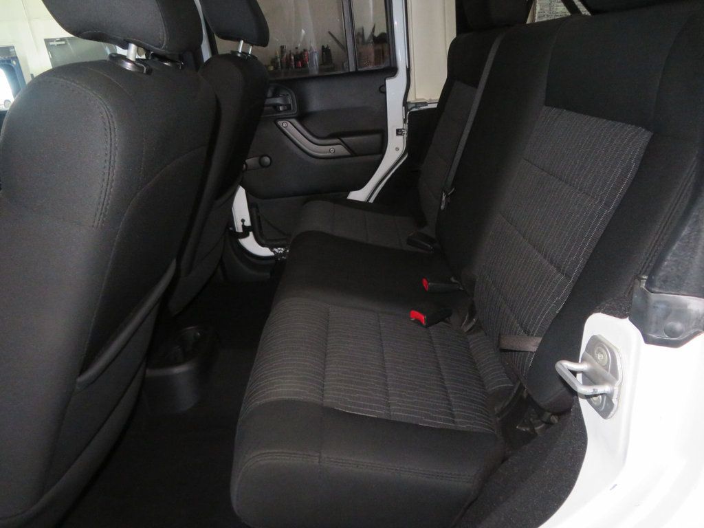 2011 Jeep Wrangler Unlimited 4X34 WRANGLER HARD TOP SPORT 31 SERVICE RECORDS EXTRA CLEAN  - 23030431 - 21