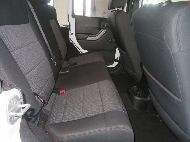 2011 Jeep Wrangler Unlimited 4X34 WRANGLER HARD TOP SPORT 31 SERVICE RECORDS EXTRA CLEAN  - 23030431 - 26