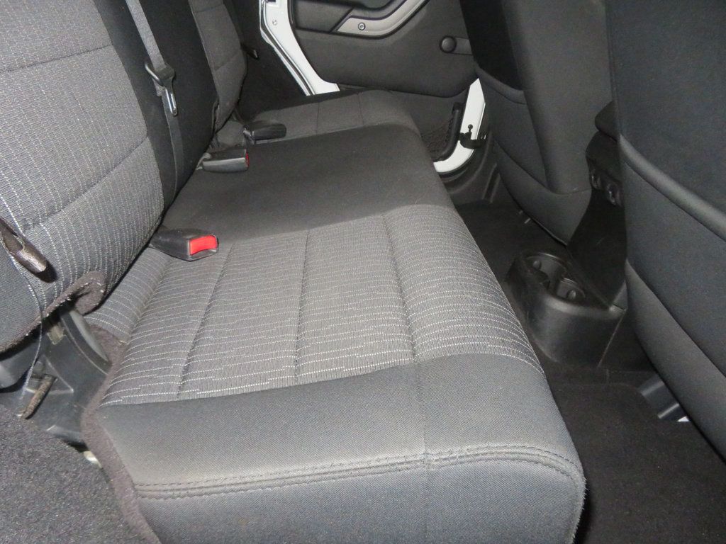 2011 Jeep Wrangler Unlimited 4X34 WRANGLER HARD TOP SPORT 31 SERVICE RECORDS EXTRA CLEAN  - 23030431 - 27
