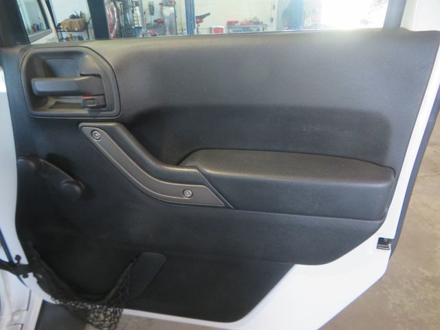 2011 Jeep Wrangler Unlimited 4X34 WRANGLER HARD TOP SPORT 31 SERVICE RECORDS EXTRA CLEAN  - 23030431 - 30