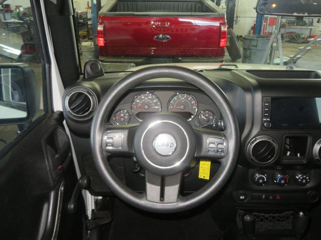 2011 Jeep Wrangler Unlimited 4X34 WRANGLER HARD TOP SPORT 31 SERVICE RECORDS EXTRA CLEAN  - 23030431 - 35