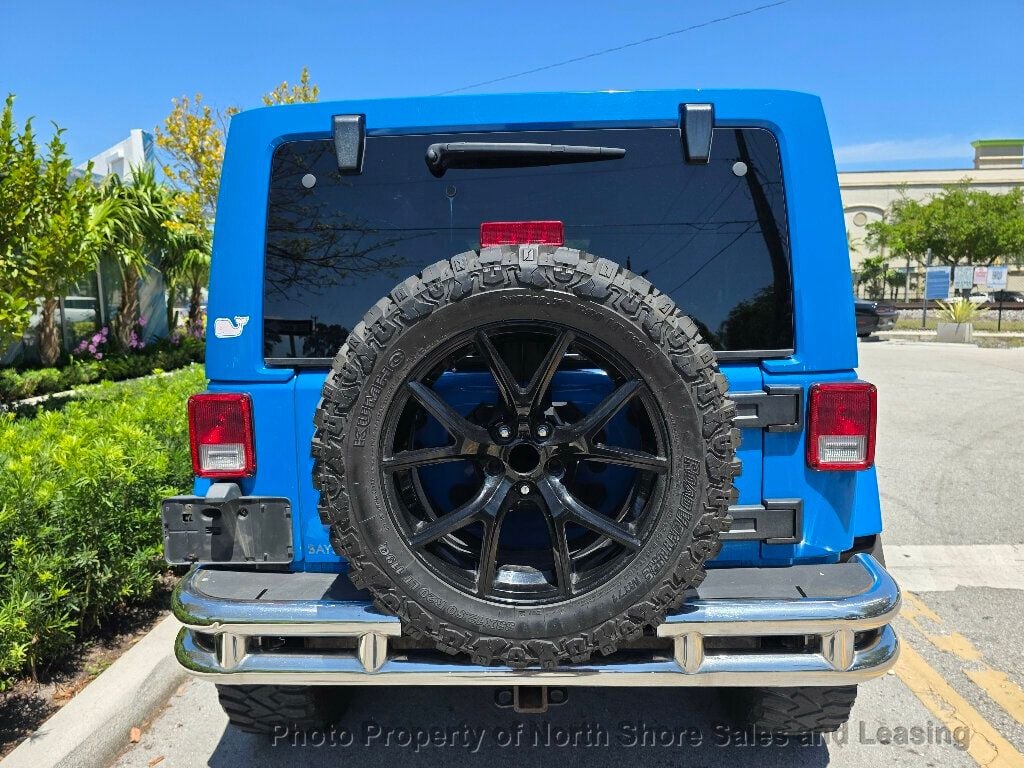 2011 Jeep Wrangler Unlimited Custom Jeep 4 Door - 23024742 - 10
