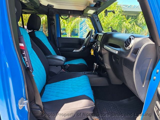 2011 Jeep Wrangler Unlimited Custom Jeep 4 Door - 23024742 - 17