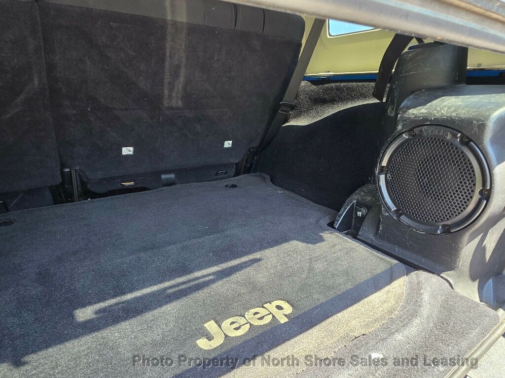 2011 Jeep Wrangler Unlimited Custom Jeep 4 Door - 23024742 - 26