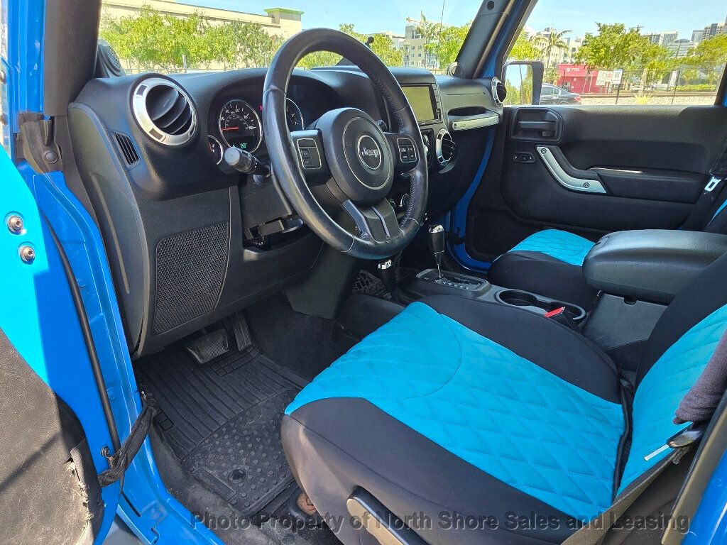 2011 Jeep Wrangler Unlimited Custom Jeep 4 Door - 23024742 - 27