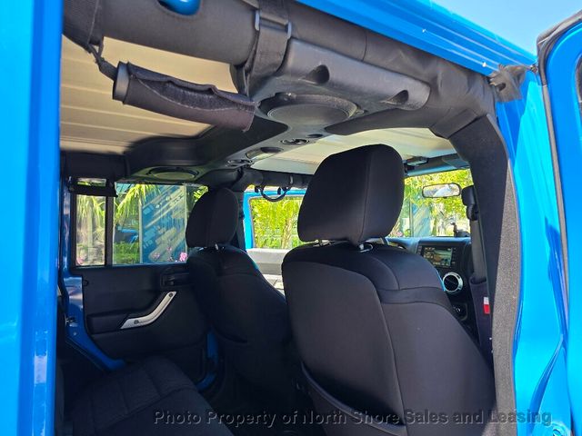 2011 Jeep Wrangler Unlimited Custom Jeep 4 Door - 23024742 - 35