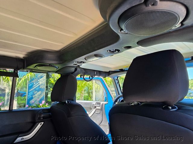 2011 Jeep Wrangler Unlimited Custom Jeep 4 Door - 23024742 - 36