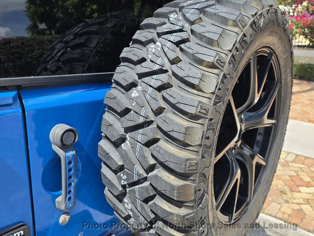2011 Jeep Wrangler Unlimited Custom Jeep 4 Door - 23024742 - 70