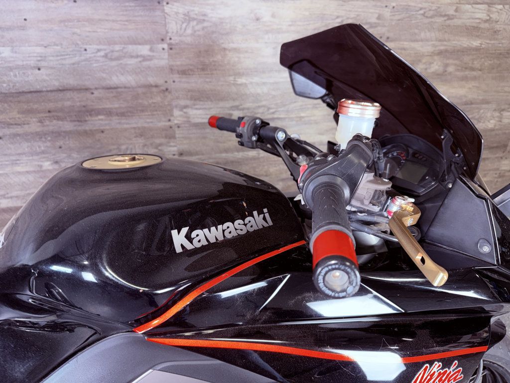 2011 Kawasaki Ninja 1000 LOW MILES! - 23098665 - 6