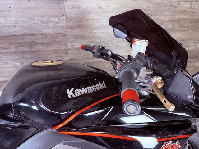 2011 Kawasaki Ninja 1000 LOW MILES! - 23098665 - 6