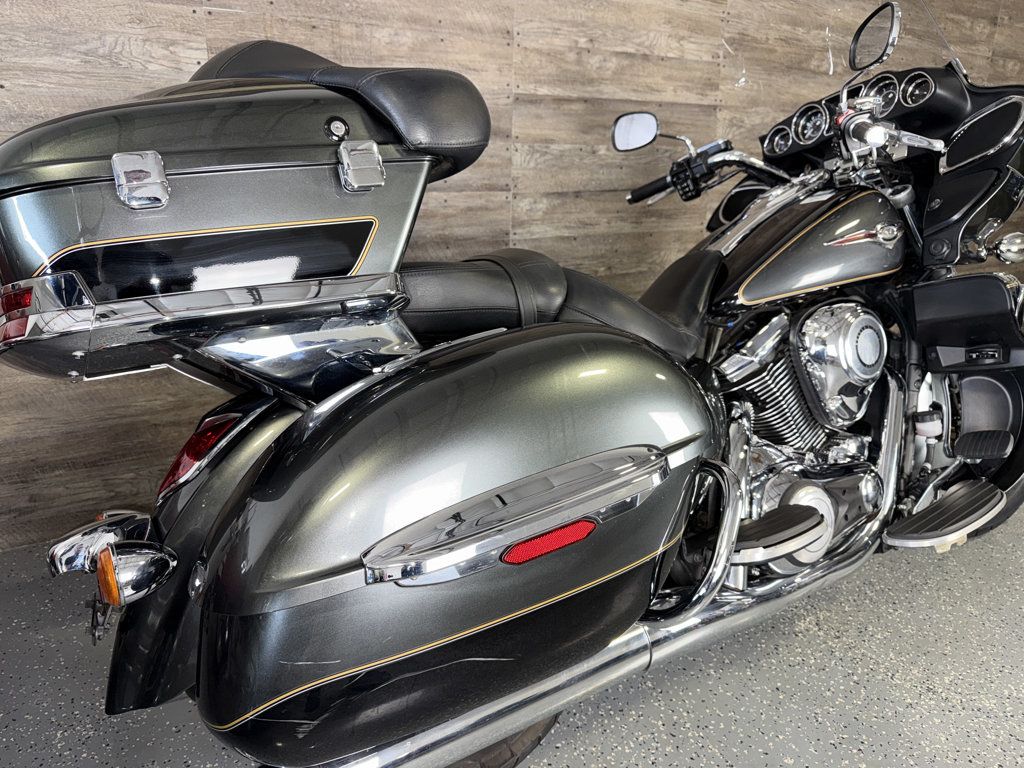 2011 Kawasaki Vulcan 1700 Voyager ABS One Owner! - 23096296 - 2