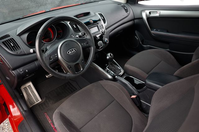 2011 Kia Forte Koup 2dr Coupe Automatic SX - 23073154 - 5
