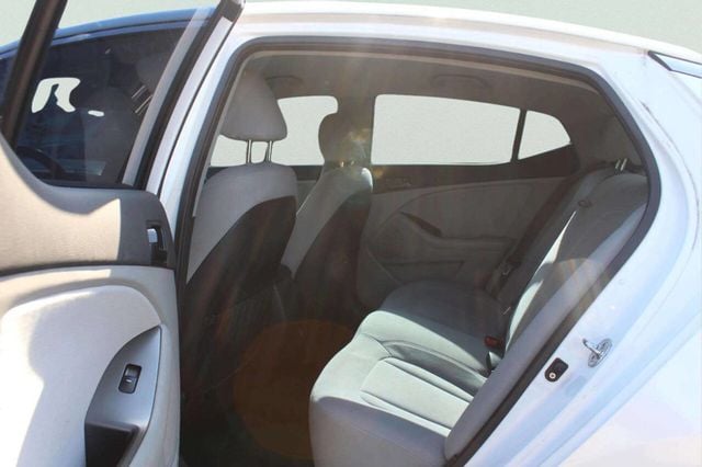 2011 Kia Optima 4dr Sedan 2.4L Automatic LX - 23025307 - 6