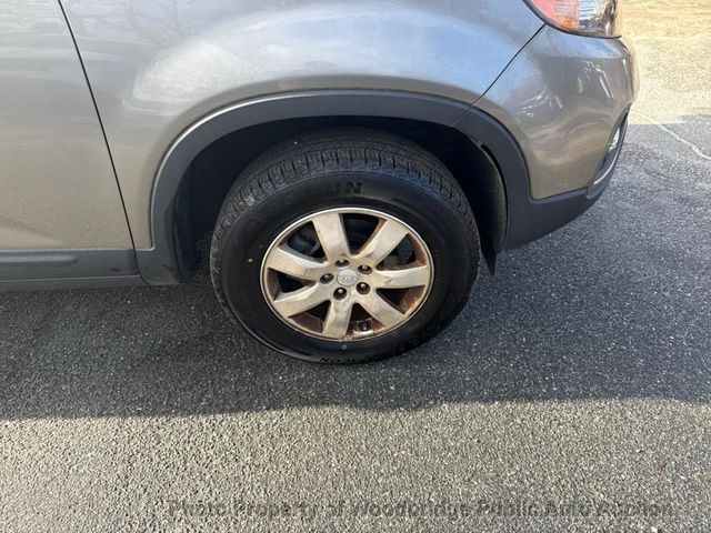 2011 Kia Sorento 2WD 4dr I4 LX - 22958755 - 11
