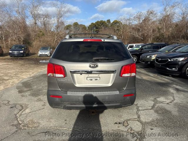2011 Kia Sorento 2WD 4dr I4 LX - 22958755 - 3