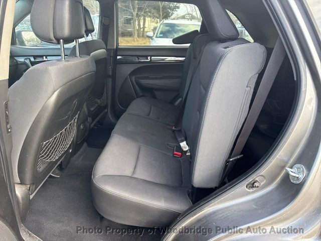 2011 Kia Sorento 2WD 4dr I4 LX - 22958755 - 7