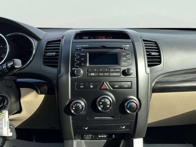 2011 Kia Sorento 2WD 4dr I4 LX - 22983736 - 26