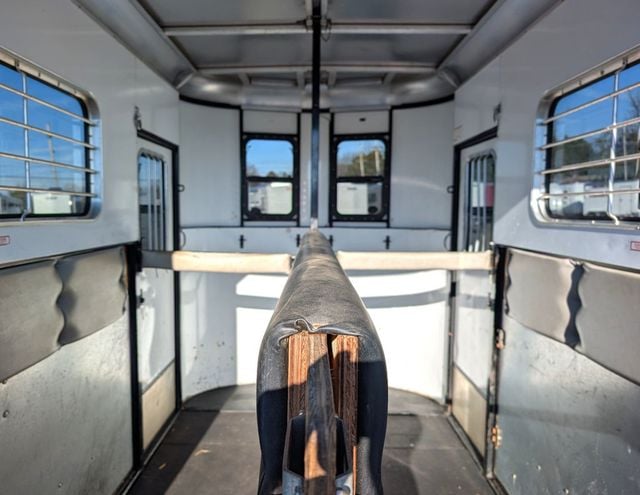 2011 Kingston 2 Horse Straight Load  - 22955088 - 5