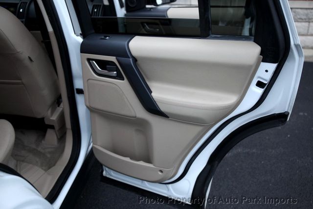 2011 Land Rover LR2 AWD 4dr HSE - 22984987 - 39