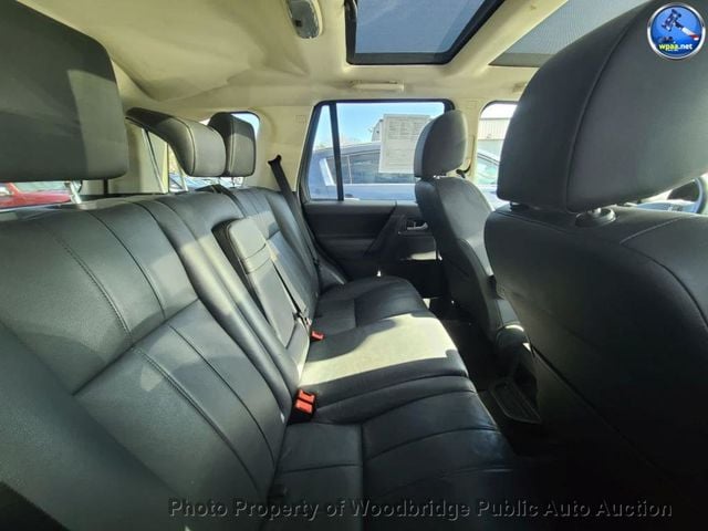 2011 Land Rover LR2 AWD 4dr HSE - 22953947 - 7