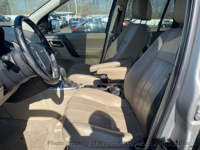 2011 Land Rover LR2 AWD 4dr HSE - 23014849 - 7