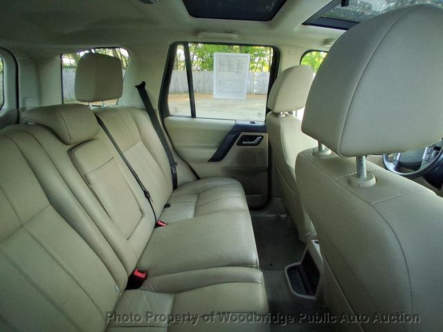 2011 Land Rover LR2 AWD 4dr HSE - 23018881 - 10