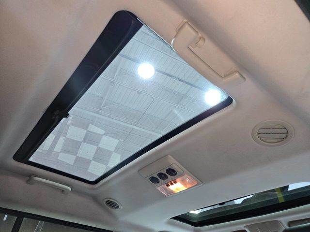 2011 Land Rover LR4 Base 4x4 4dr SUV - 22970264 - 64