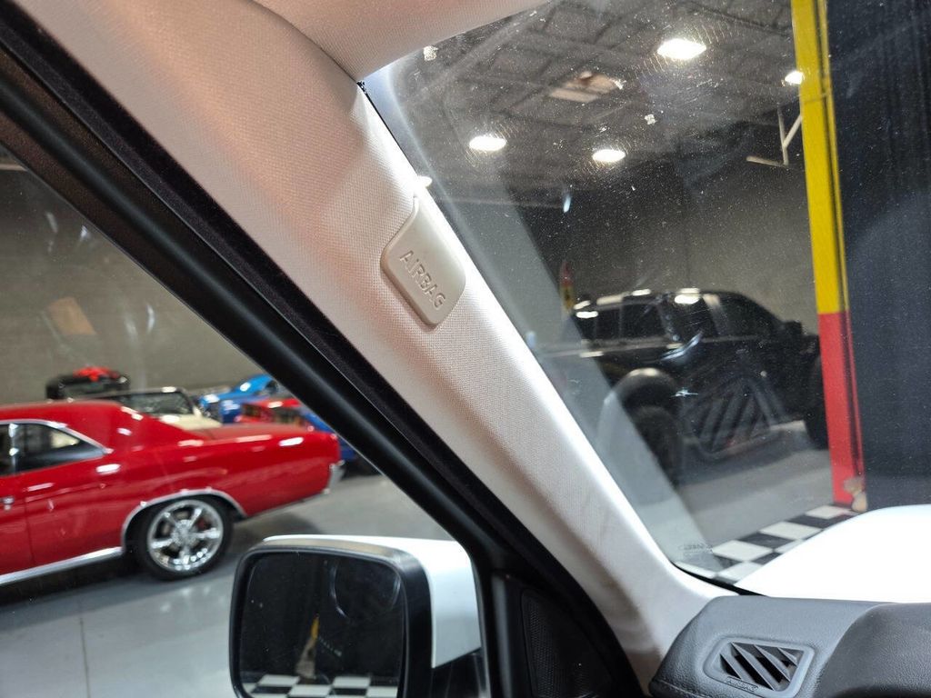 2011 Land Rover LR4 Base 4x4 4dr SUV - 22970264 - 93