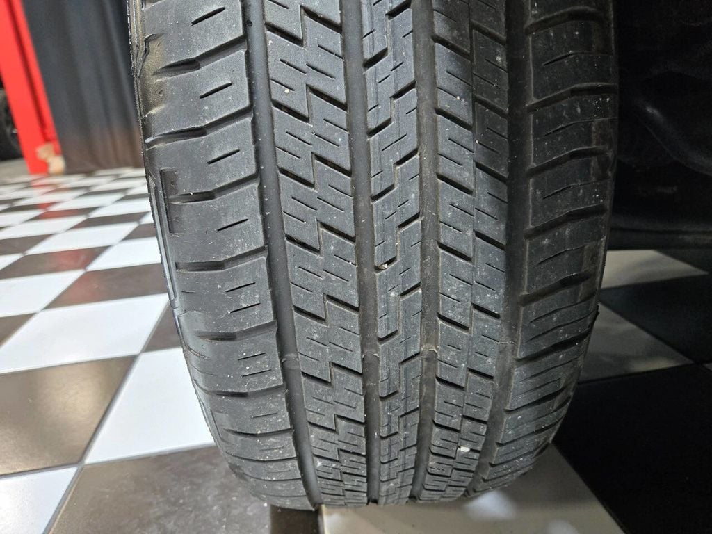 2011 Land Rover LR4 Base 4x4 4dr SUV - 22970264 - 98