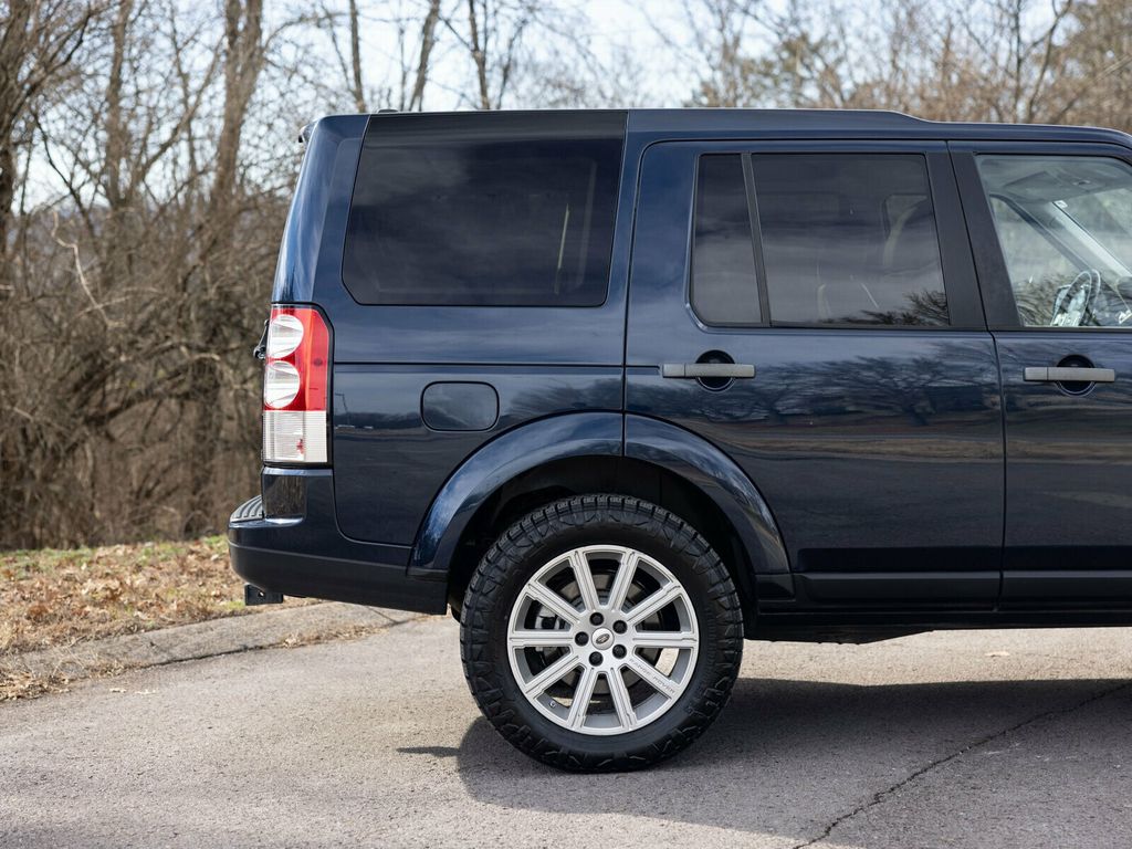 2011 Land Rover LR4 Custom, HSE, New Timing Chains, Johnson Rods, OEM Drop Hitch - 22936837 - 9