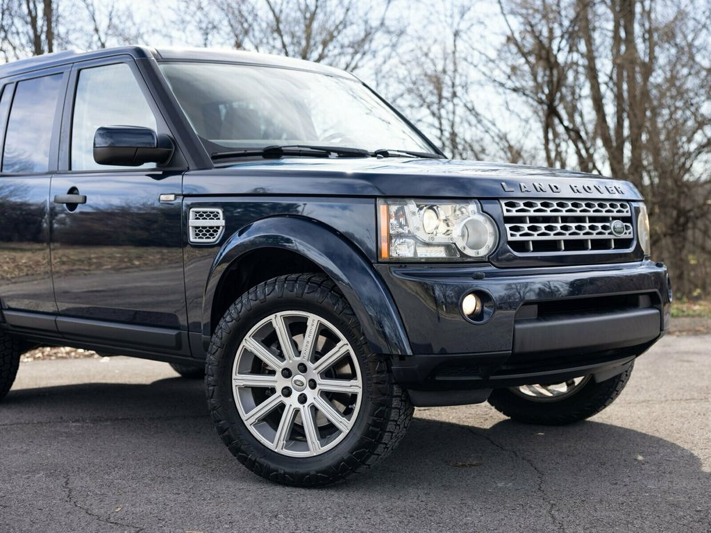 2011 Land Rover LR4 Custom, HSE, New Timing Chains, Johnson Rods, OEM Drop Hitch - 22936837 - 13
