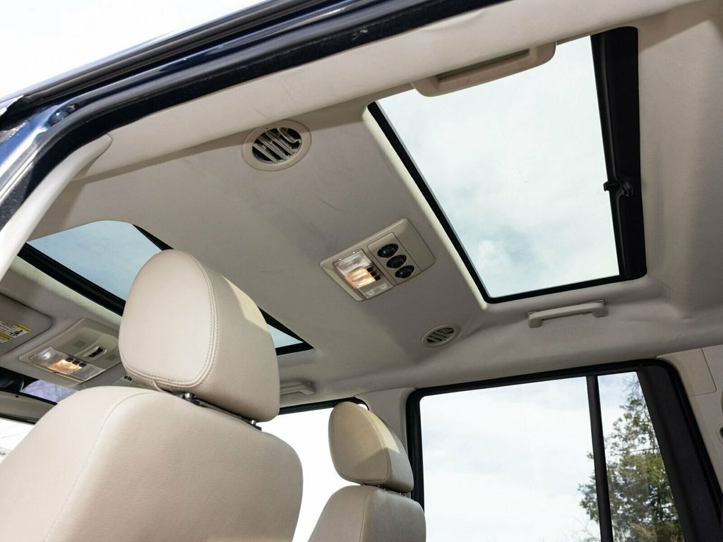 2011 Land Rover LR4 Custom, HSE, New Timing Chains, Johnson Rods, OEM Drop Hitch - 22936837 - 48