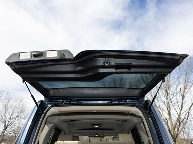 2011 Land Rover LR4 Custom, HSE, New Timing Chains, Johnson Rods, OEM Drop Hitch - 22936837 - 62